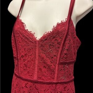 Express Women’s Red Lace Midi Dress Sleeveless Sheath Cocktail Party size 4